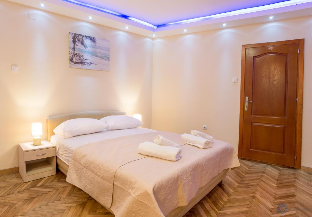 Apartments Vila Marija Kotor Buitenkant foto