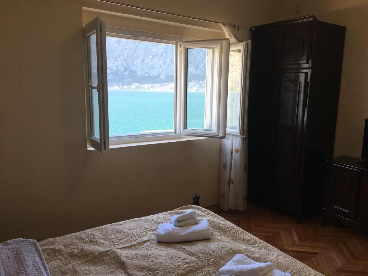 Apartments Vila Marija Kotor Buitenkant foto